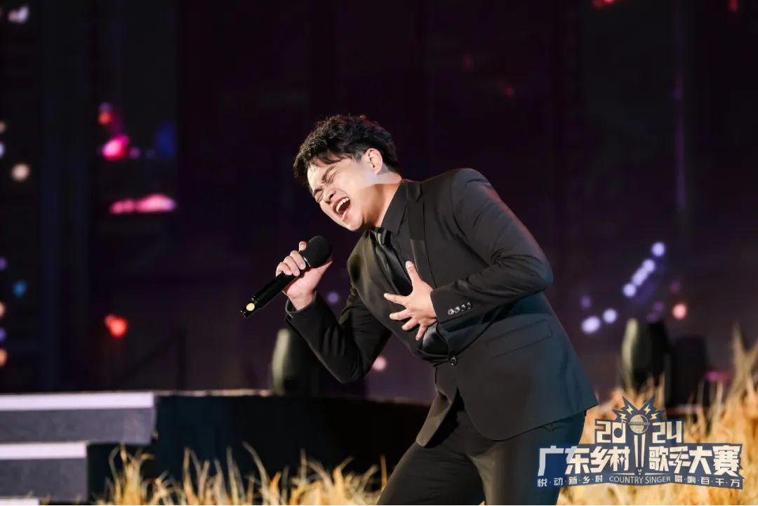 冼宸宇演唱《北京北京》.jpg